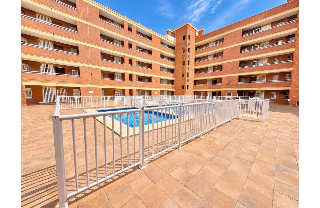 Rynek wtórny - Apartament - Torrevieja - Playa De Los Naufragos