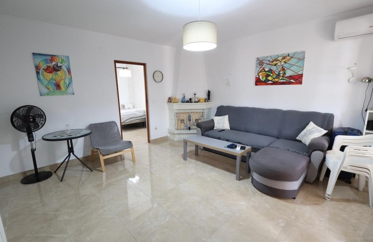 Resale - Bungalow - Orihuela Costa - La Regia