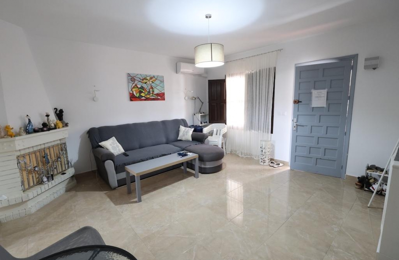 Resale - Bungalow - Orihuela Costa - La Regia