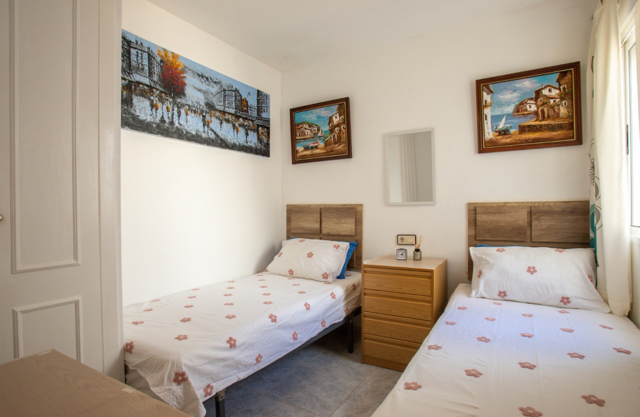 Reventa - Apartment - Orihuela Costa - Los Almendros-La Florida
