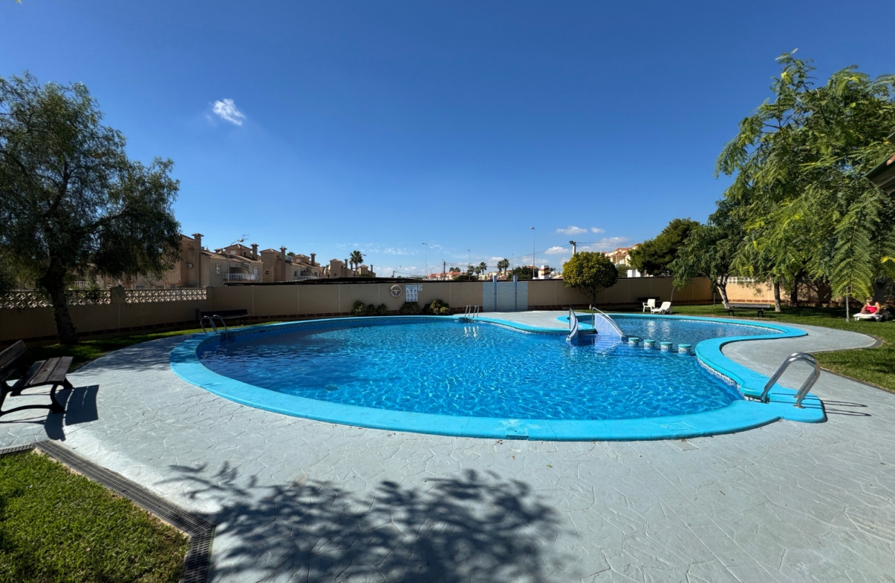 Reventa - Apartment - Orihuela Costa - Los Almendros-La Florida