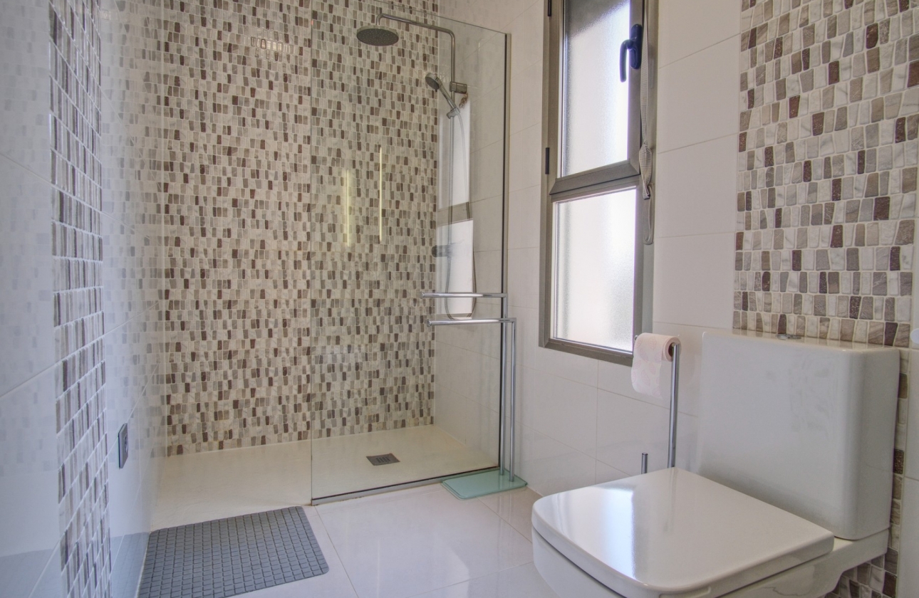 Resale - Commercial Unit - Dolores - Dolores - Country