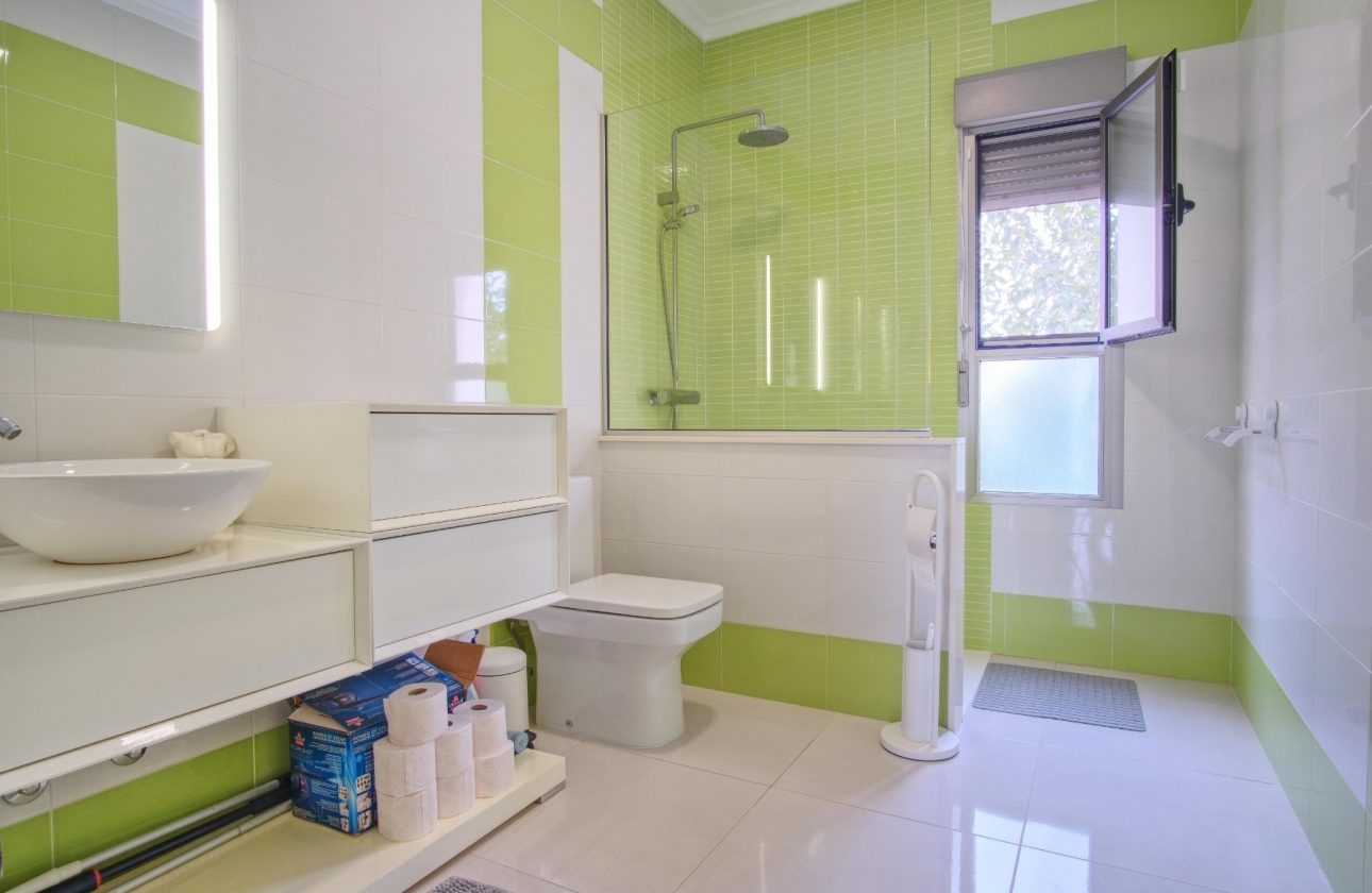 Resale - Commercial Unit - Dolores - Dolores - Country