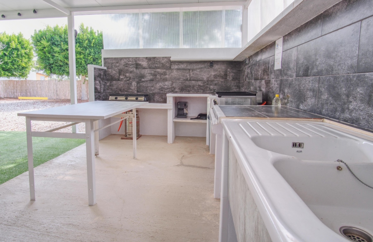 Resale - Commercial Unit - Dolores - Dolores - Country