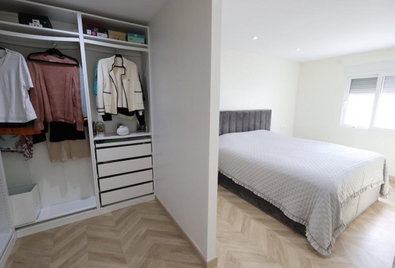 Reventa - Villa - Torrevieja - Los Balcones