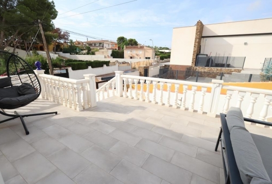 Reventa - Villa - Torrevieja - Los Balcones