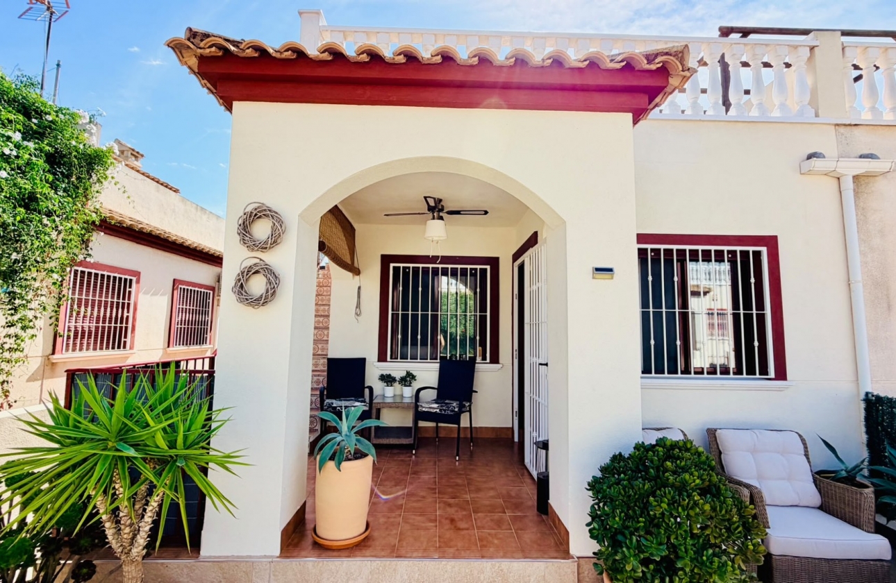 Resale - Semi-detached - Daya Nueva - Daya Vieja
