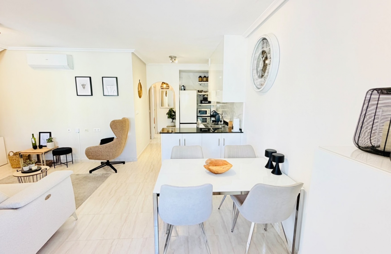 Resale - Semi-detached - Daya Nueva - Daya Vieja