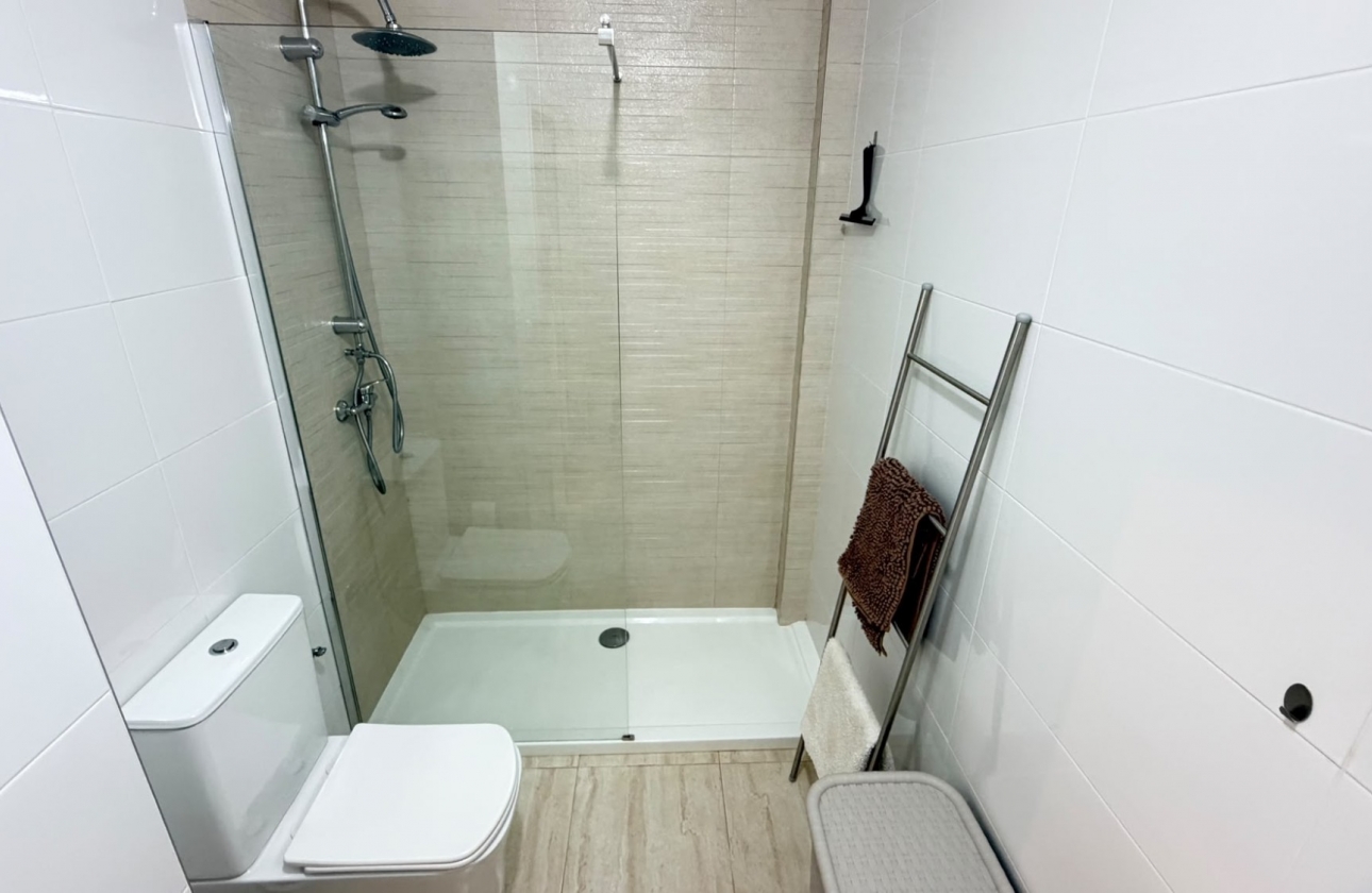 Resale - Semi-detached - Daya Nueva - Daya Vieja