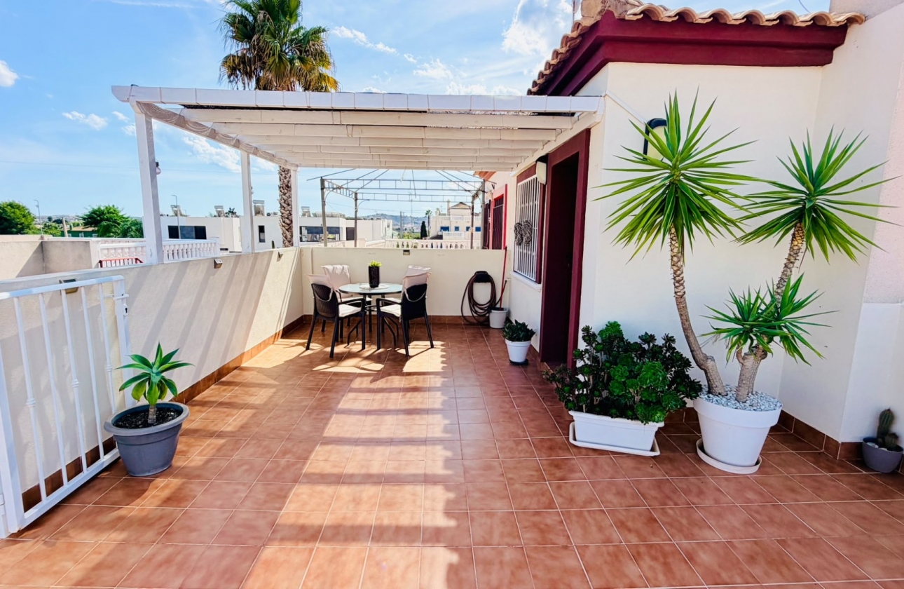 Resale - Semi-detached - Daya Nueva - Daya Vieja