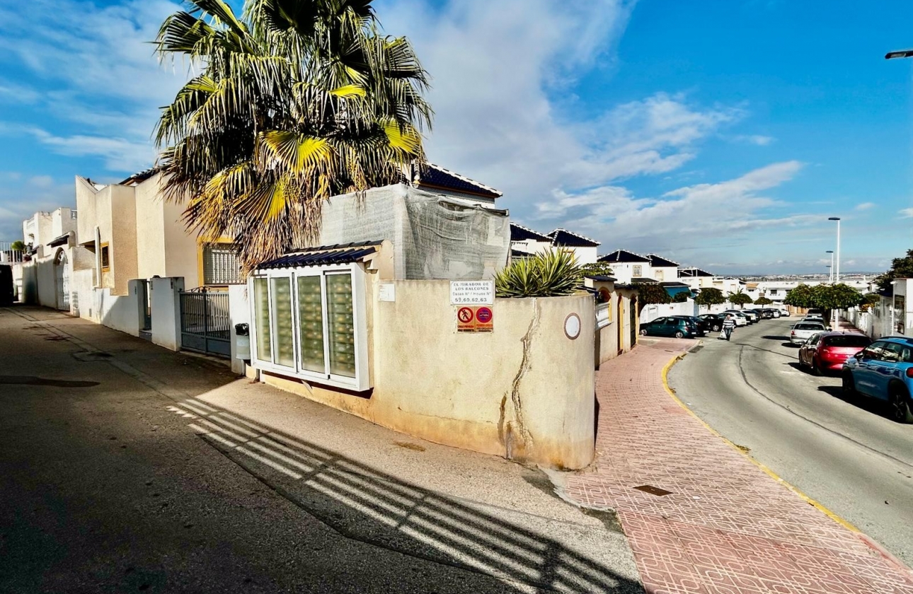 Reventa - Adosado - Torrevieja - Los Balcones