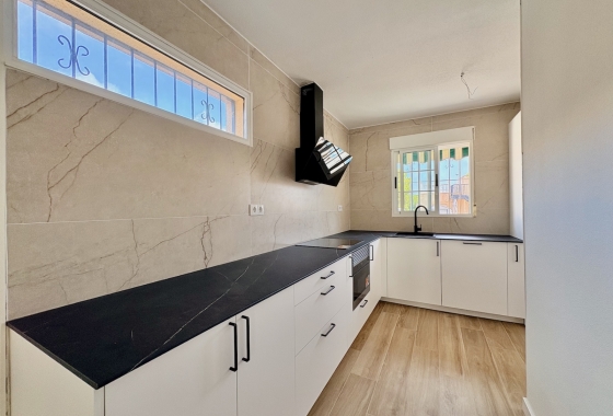 Resale - Single Family Home - Orihuela - Los Balcones