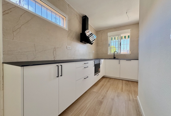 Resale - Single Family Home - Orihuela - Los Balcones