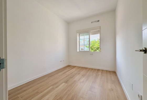 Resale - Single Family Home - Orihuela - Los Balcones