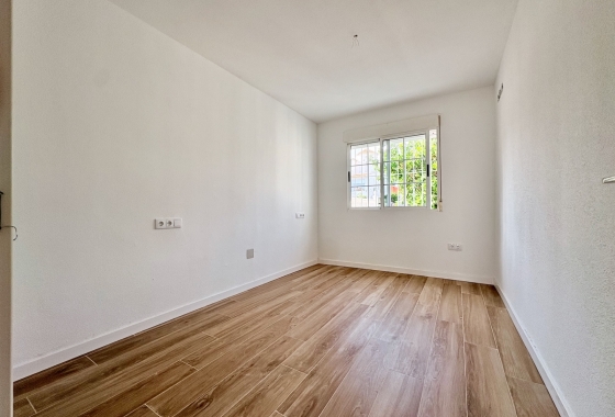 Resale - Single Family Home - Orihuela - Los Balcones