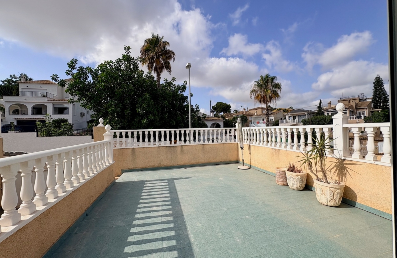 Resale - Single Family Home - Orihuela - Los Balcones