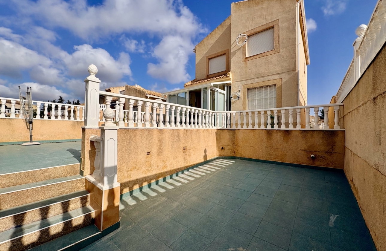 Resale - Single Family Home - Orihuela - Los Balcones