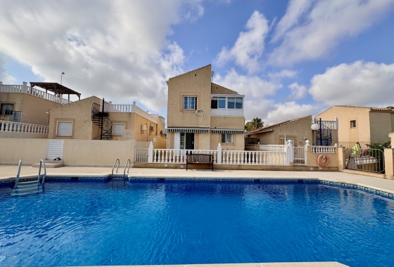 Resale - Single Family Home - Orihuela - Los Balcones