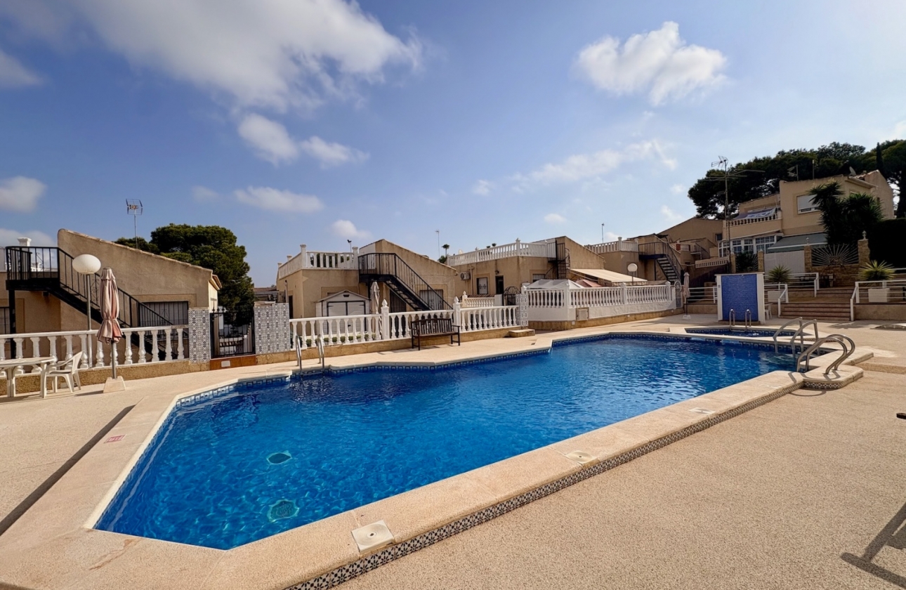 Resale - Single Family Home - Orihuela - Los Balcones