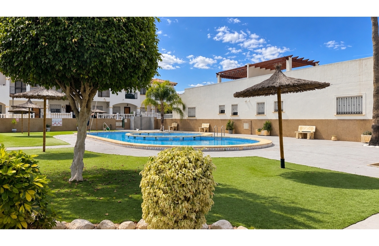 Reventa - Bungalow - Torrevieja - La Ciñuelica