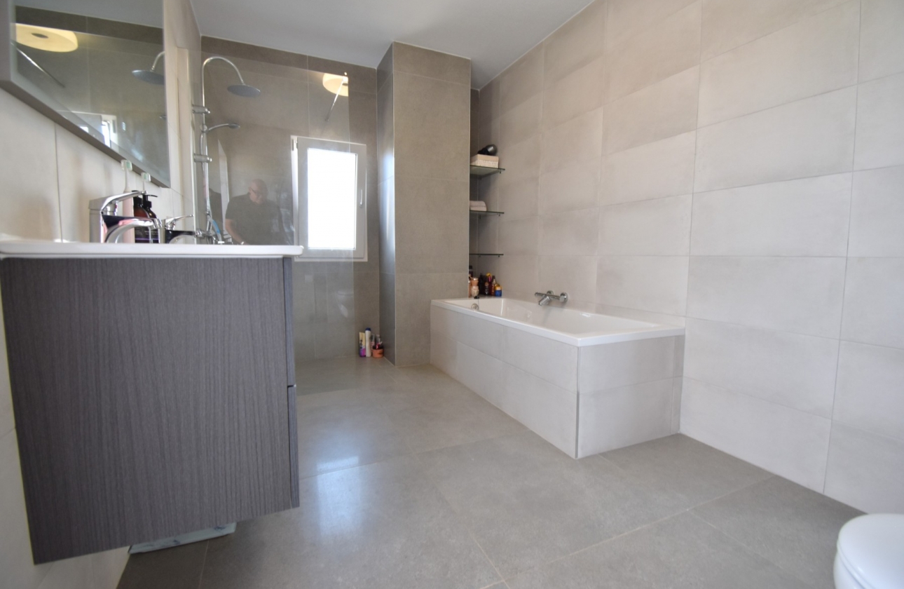Resale - Apartment - Orihuela Costa - Las Filipinas