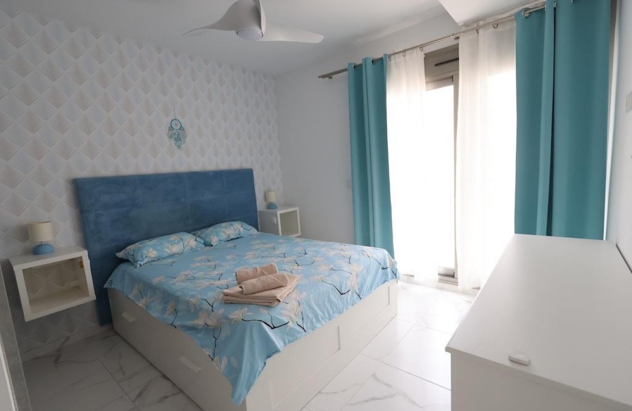 Resale - Villa - Orihuela Costa - Villamartín
