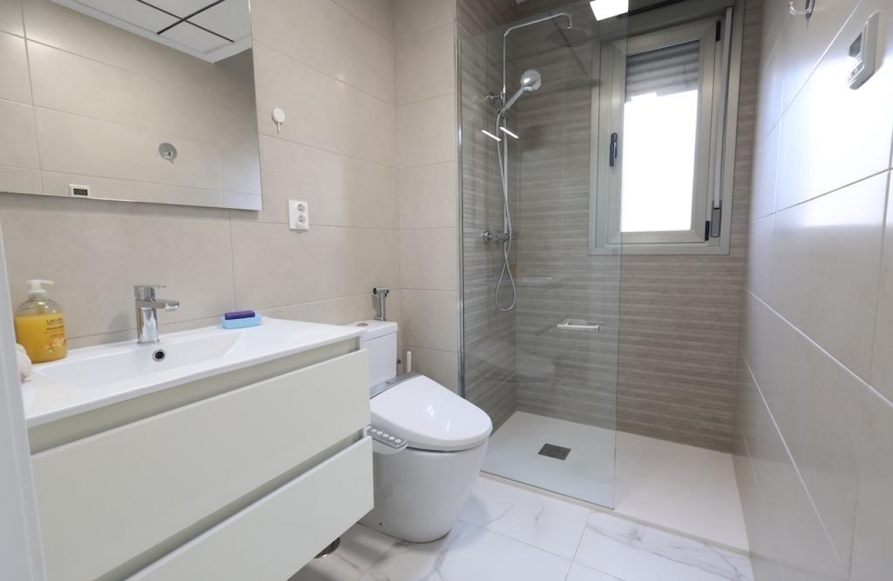 Resale - Villa - Orihuela Costa - Villamartín