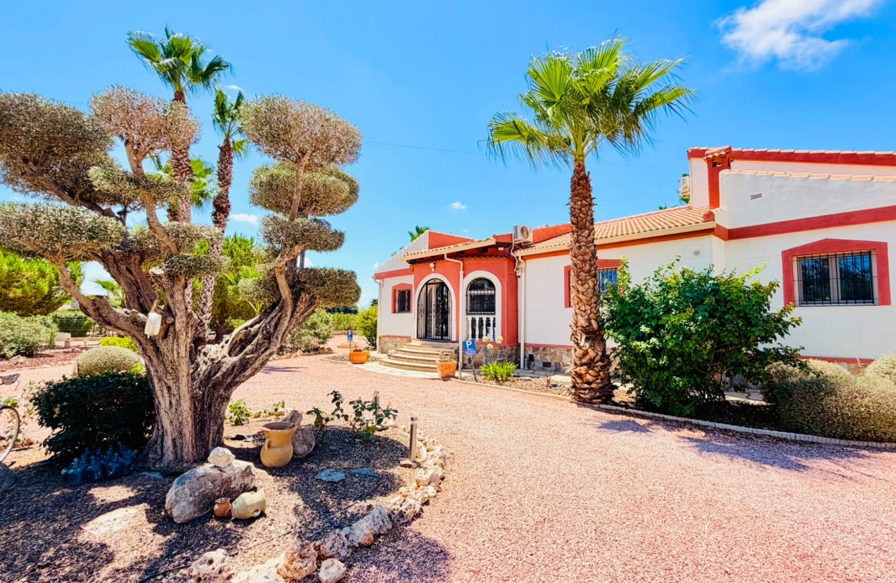 Resale - Villa - Daya Nueva - Daya Vieja
