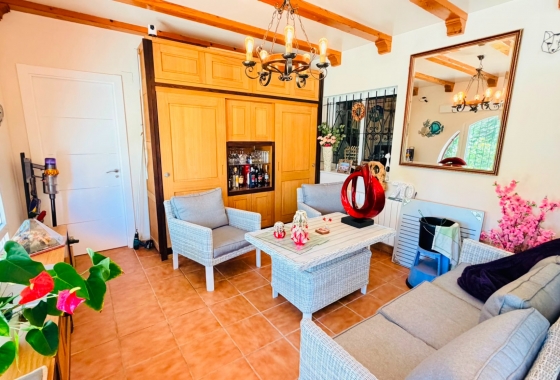 Resale - Villa - Daya Nueva - Daya Vieja
