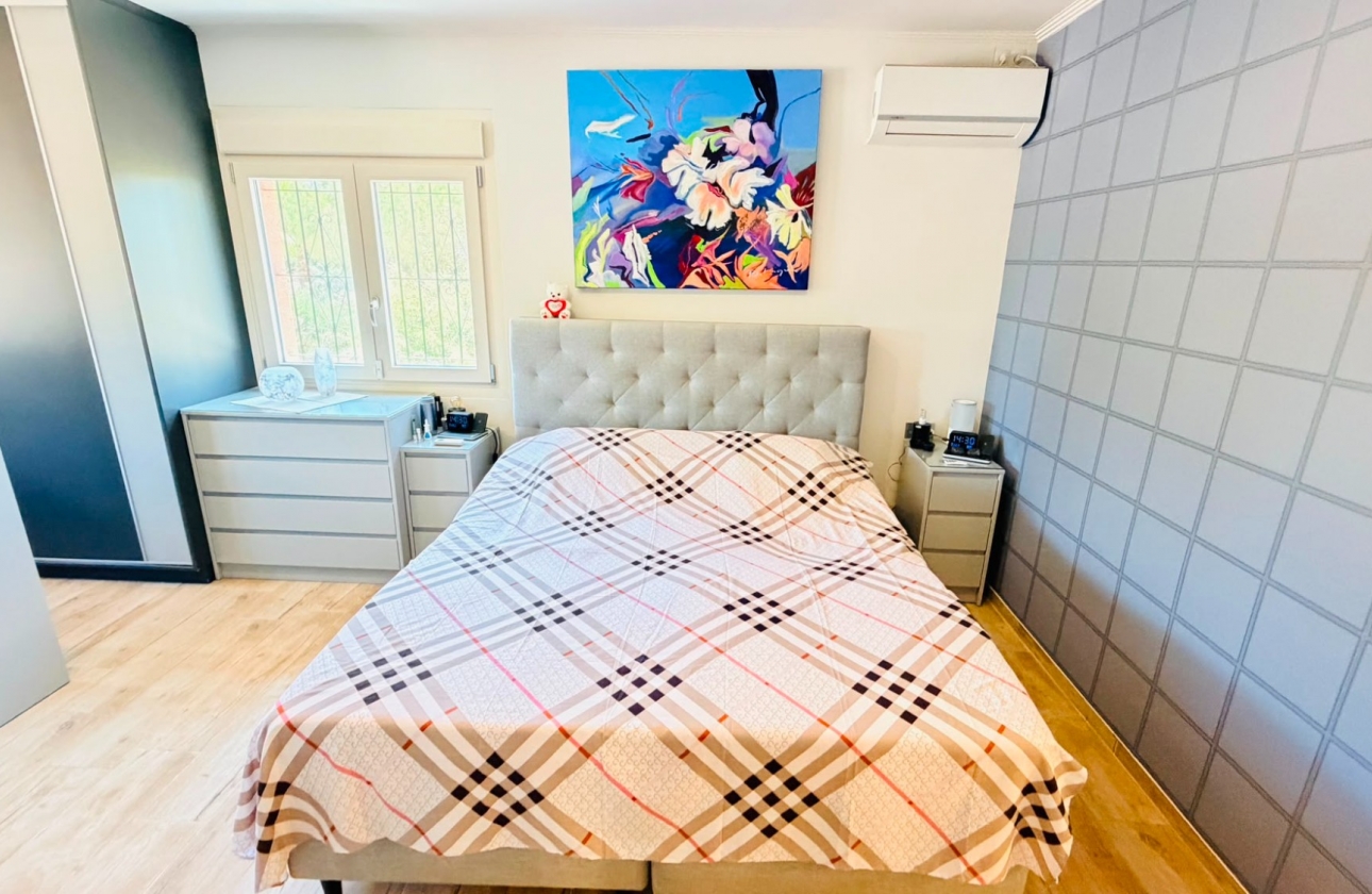 Resale - Villa - Daya Nueva - Daya Vieja