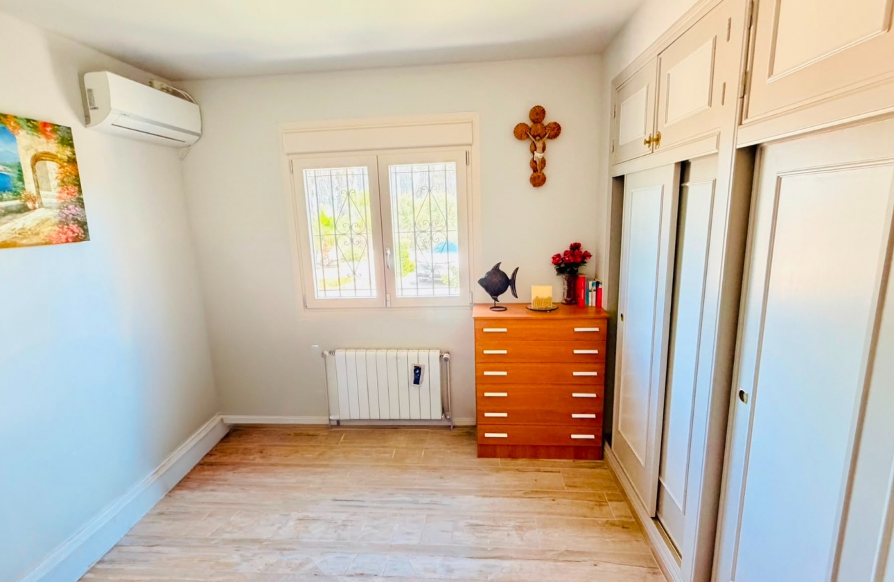 Resale - Villa - Daya Nueva - Daya Vieja