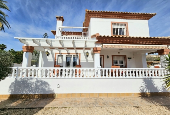 Resale - Villa - Orihuela - Campoamor Golf