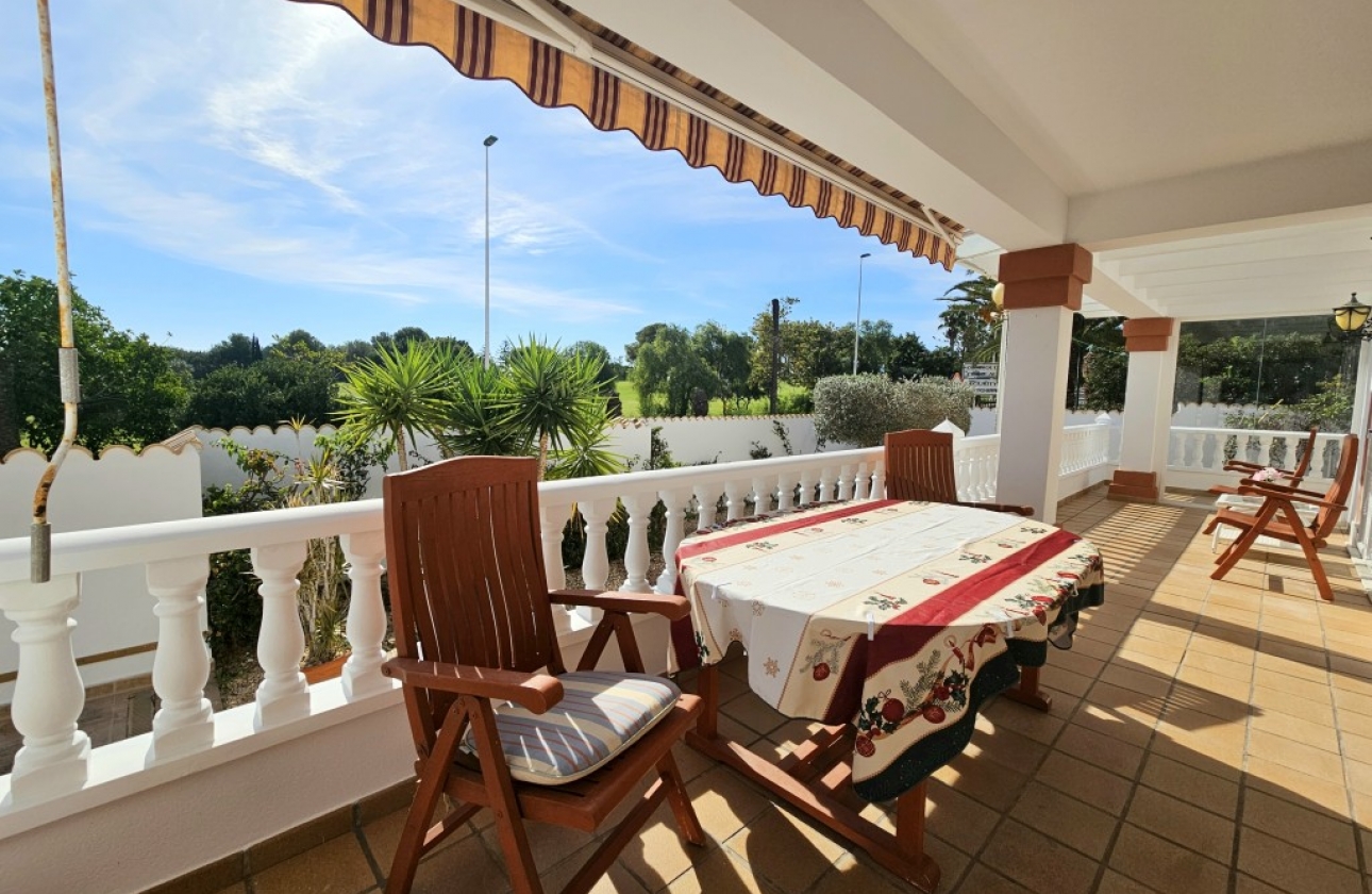 Resale - Villa - Orihuela - Campoamor Golf