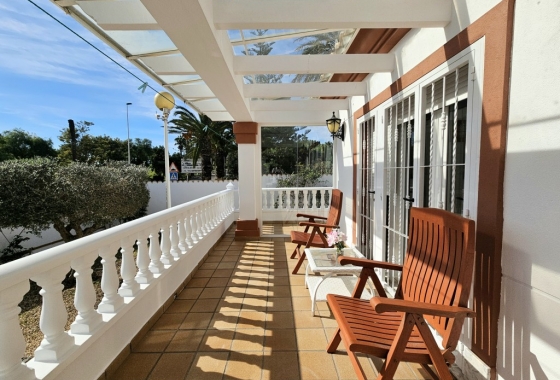 Resale - Villa - Orihuela - Campoamor Golf