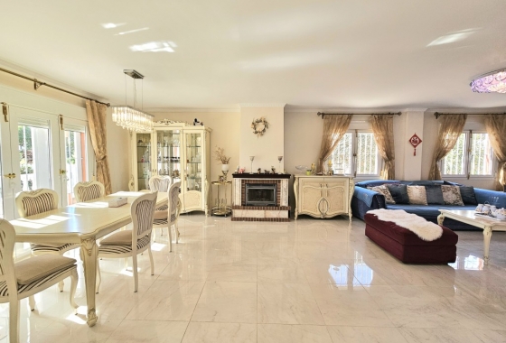 Resale - Villa - Orihuela - Campoamor Golf