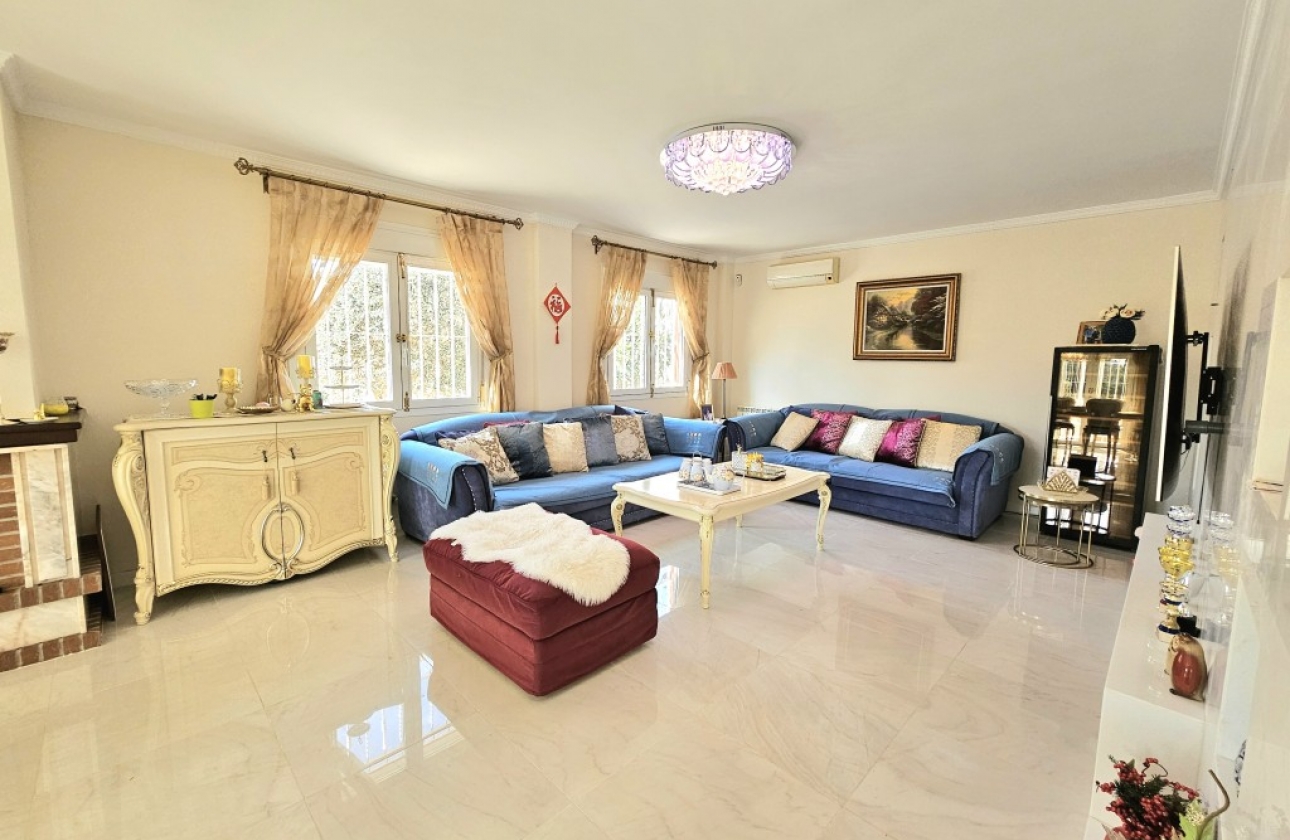 Resale - Villa - Orihuela - Campoamor Golf