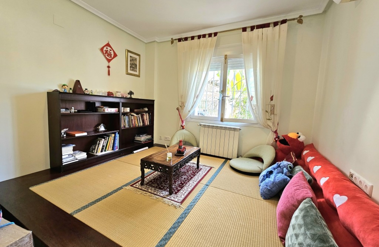 Resale - Villa - Orihuela - Campoamor Golf