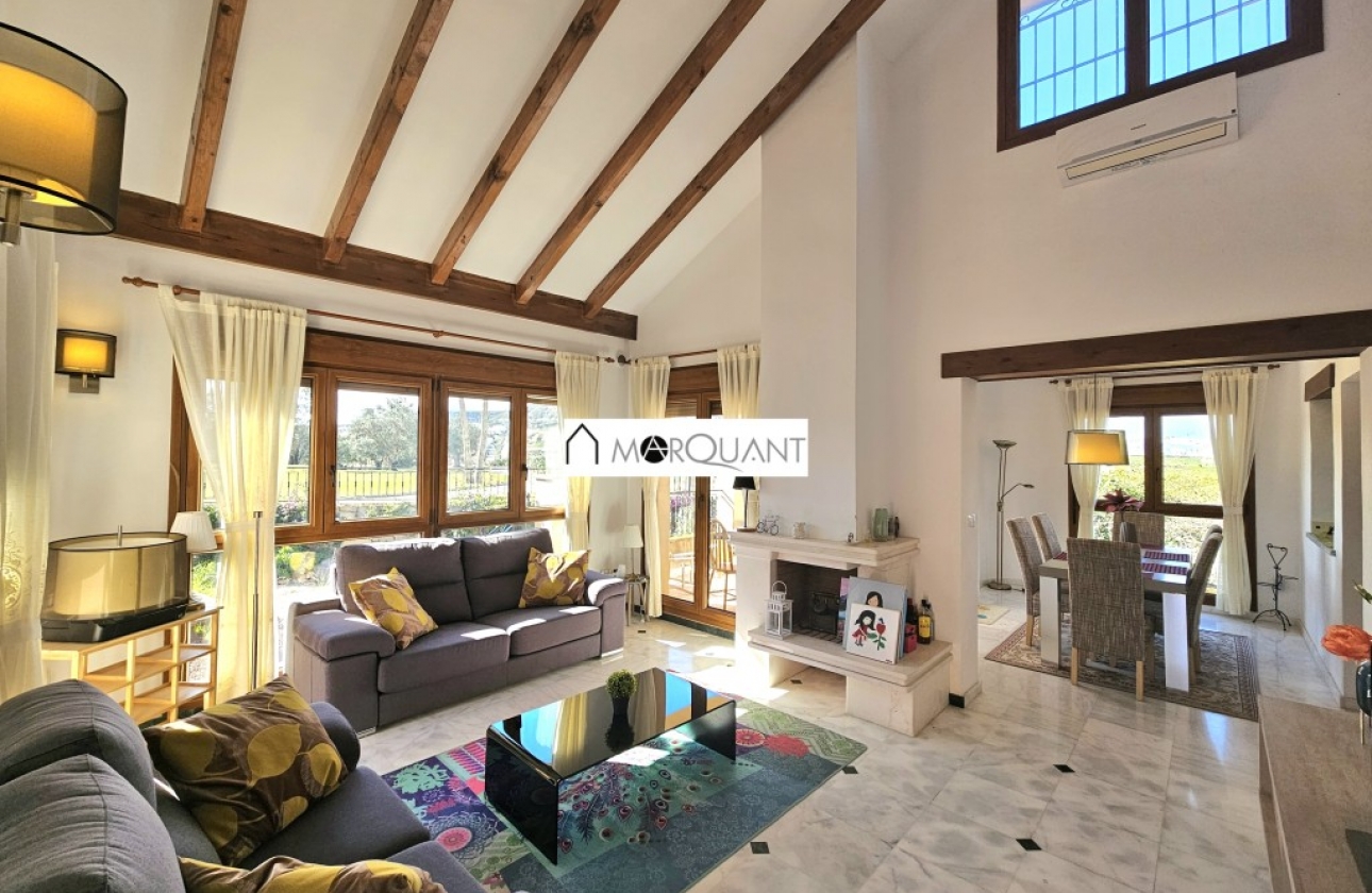 Reventa - Villa - Algorfa - La Finca