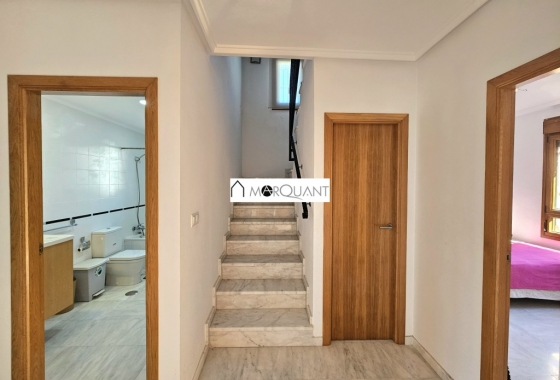 Reventa - Villa - Algorfa - La Finca