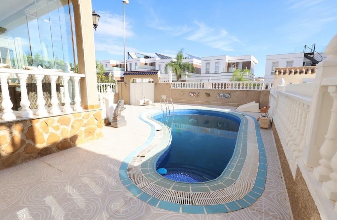 Reventa - Villa - Orihuela Costa - Las Filipinas