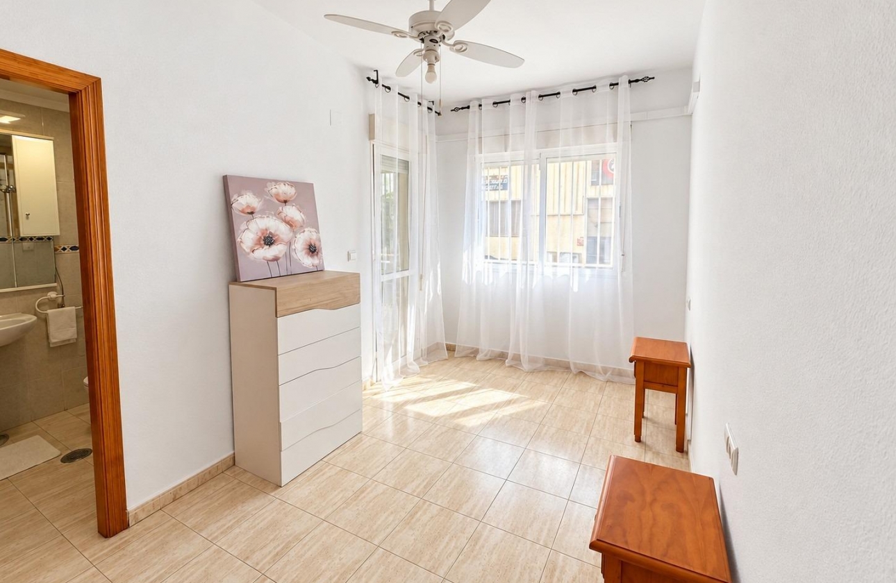 Rynek wtórny - Apartament - Torrevieja - Centro