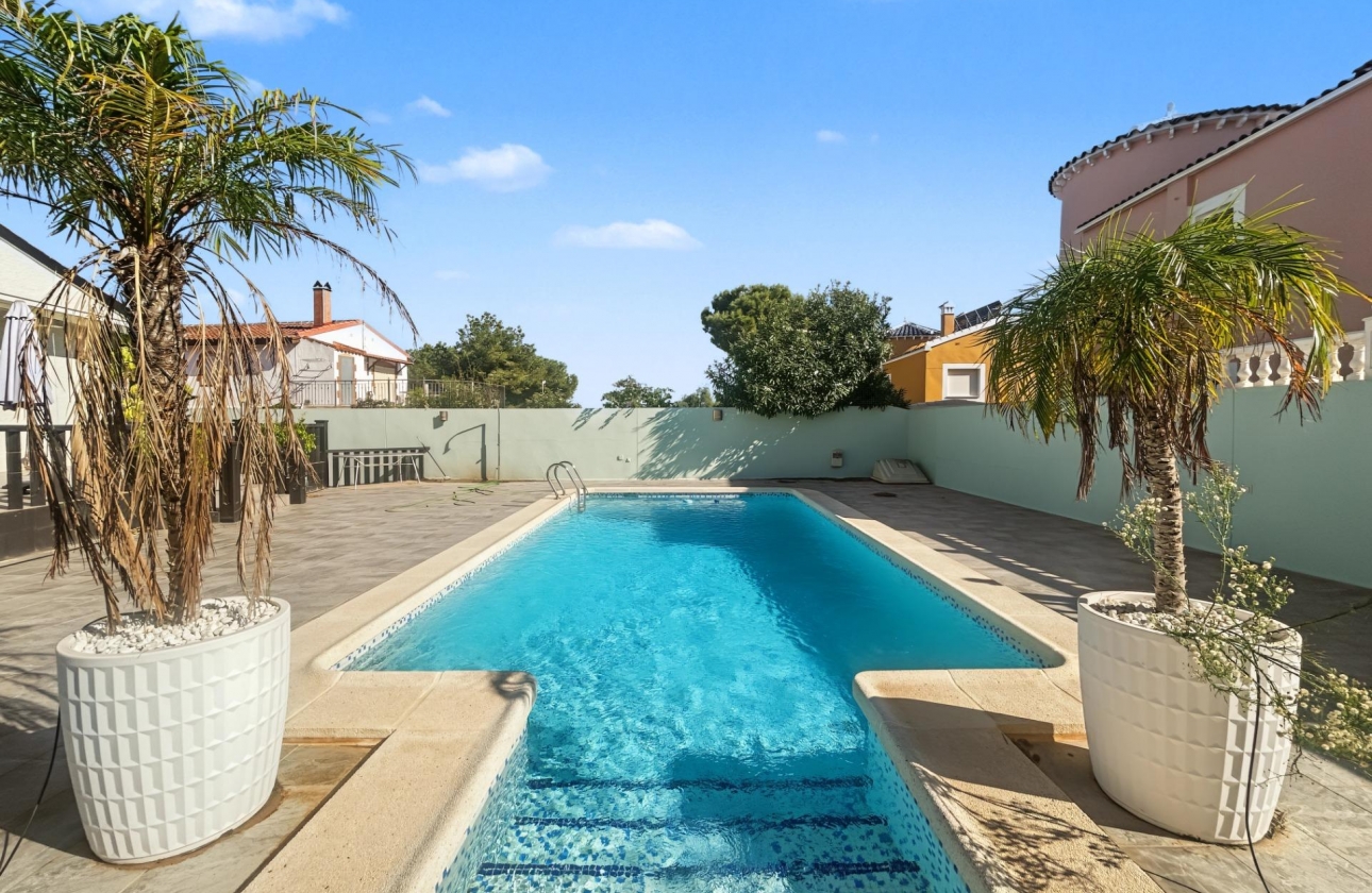 Resale - Villa - Pilar de la Horadada - Pinar de Campoverde