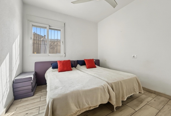 Resale - Villa - Pilar de la Horadada - Pinar de Campoverde
