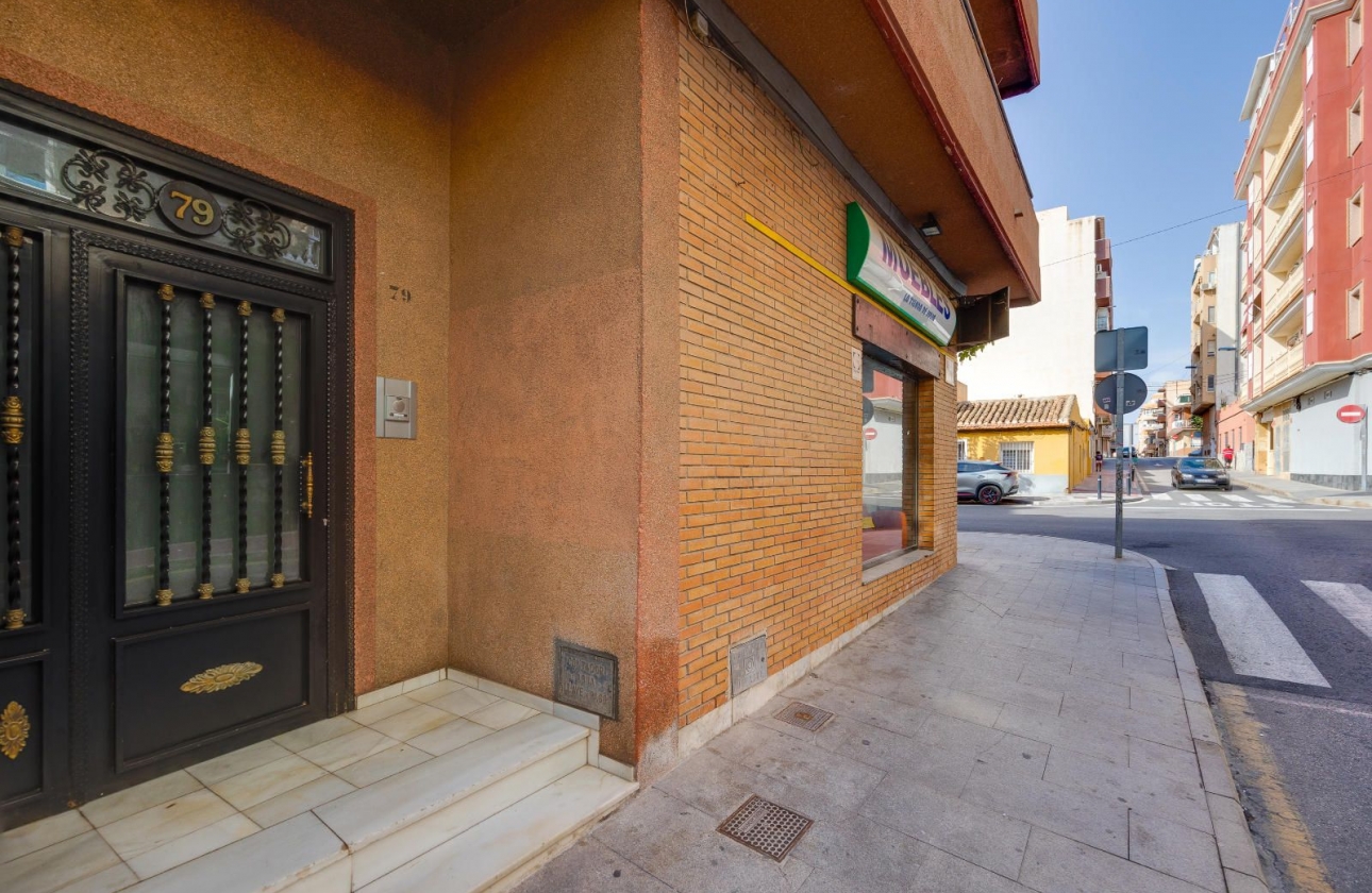 Resale - Apartment - Torrevieja - Centro - Muelle Pesquero