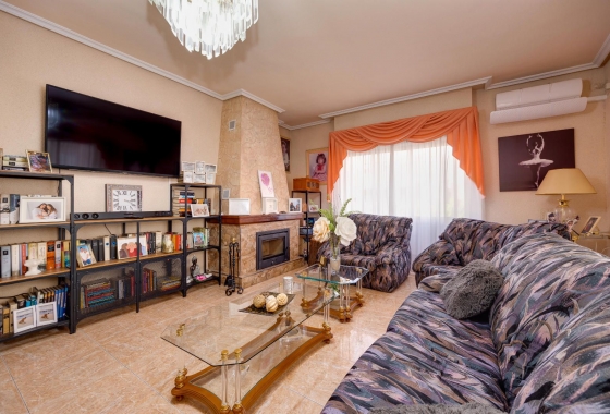 Resale - Apartment - Torrevieja - Centro - Muelle Pesquero