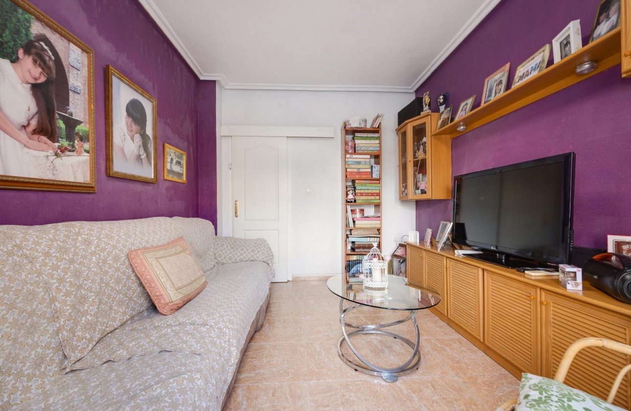 Resale - Apartment - Torrevieja - Centro - Muelle Pesquero