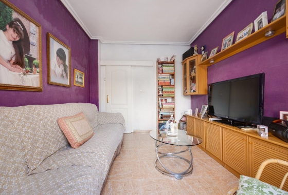 Resale - Apartment - Torrevieja - Centro - Muelle Pesquero
