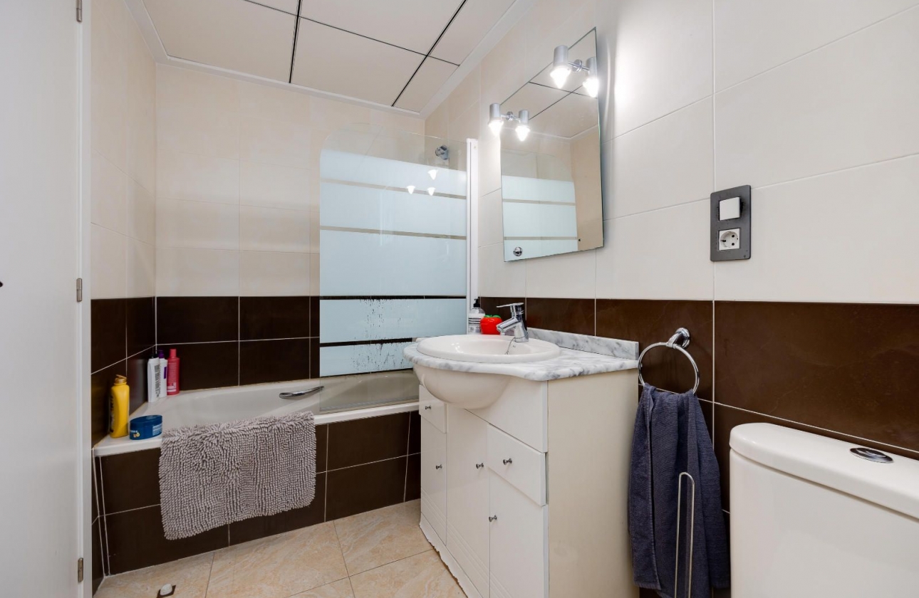 Reventa - Apartment - Torrevieja - Centro - Muelle Pesquero