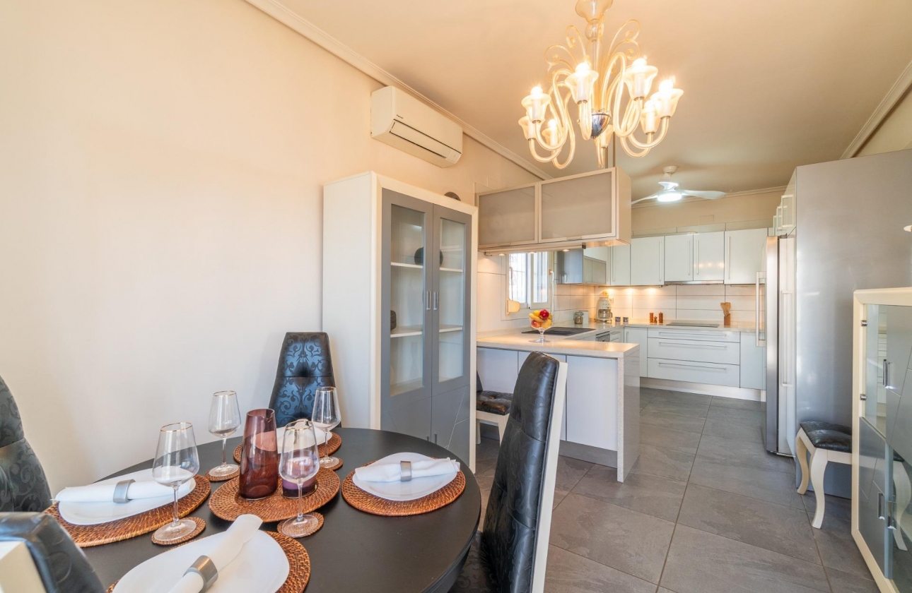 Rynek wtórny - Villa - Orihuela Costa - Playa Flamenca