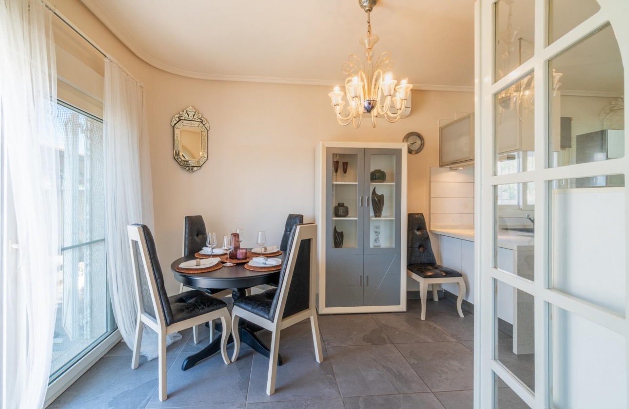 Rynek wtórny - Villa - Orihuela Costa - Playa Flamenca